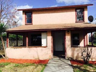 416 La Fond Rd, Tipton, CA 93272-9583