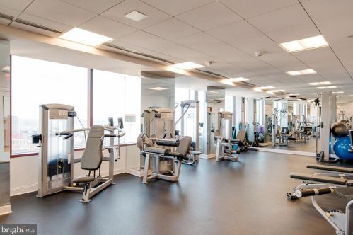 50 16th St, Philadelphia PA  19102-2516 exterior