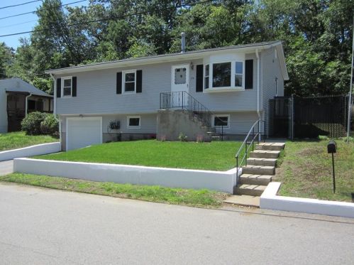 54 Alfred Ave, Providence, RI 02919-1462