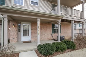 7031 Stratton Ln, Gurnee, IL 60031-5215