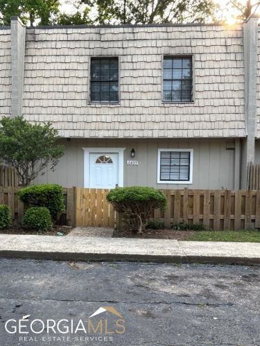 6435 Wood Cir, Morrow, GA 30260-1728