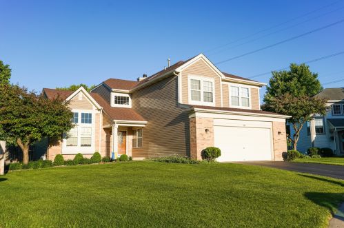 553 Haverhill Ln, South Elgin, IL 60177-3209