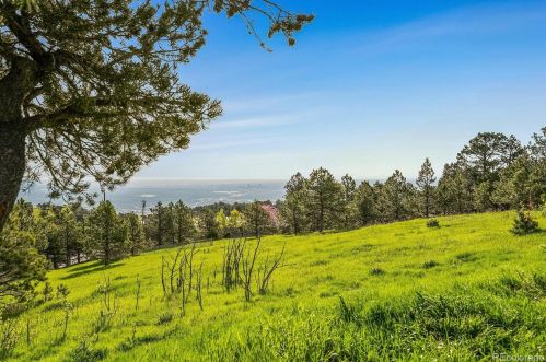 21967 Mountsfield, Lakewood CO 80401 exterior