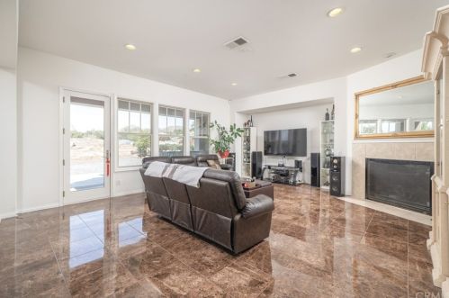 16550 Catalonia Dr, Riverside CA  92504-8701 exterior