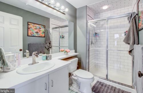 53 Voscek Ct, Trenton NJ 08648-2648 exterior