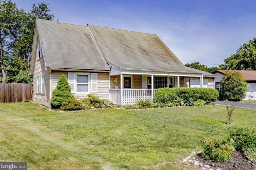 11 Merion Ln, Willingboro, NJ 08046-2111