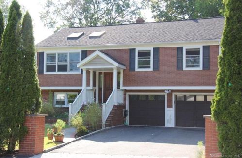 3 Beau St, Norwalk, CT 06850-2411