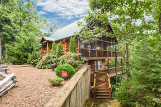 228 Tolliver Trl, Townsend, TN 37882-3523