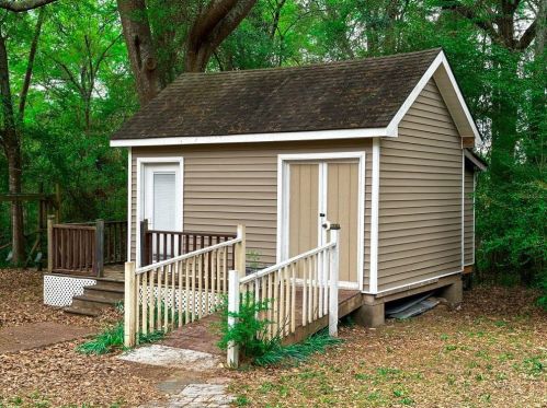 2560 Winding Lake Trl, Conyers GA  30012-2492 exterior