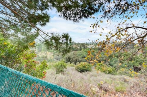 949 Lone Pine Ln, Anaheim CA  92808-2309 exterior