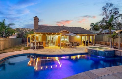 13154 Aurora Dr, El Cajon, CA 92021-1803