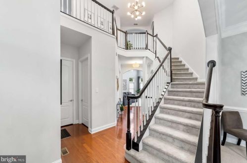 21 Starboard Way, Mount Laurel, NJ 08054-6117