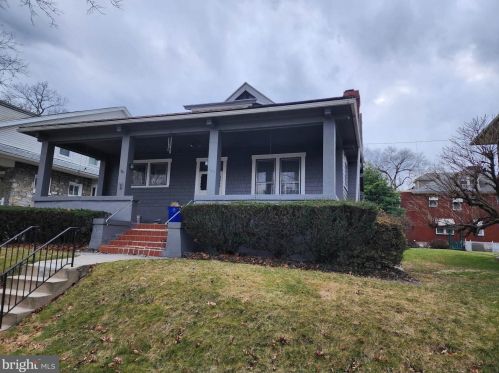 1010 16th St, Harrisburg, PA 17104-2606