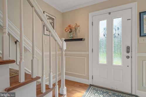 1827 Krystle Dr, Lancaster PA  17602-4149 exterior