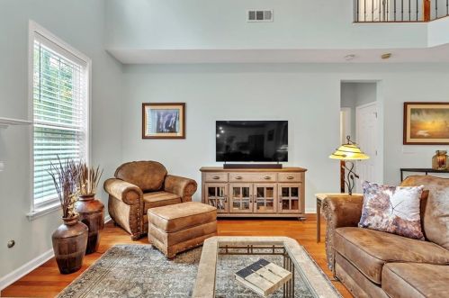 1033 Alexander Run Pass, Buford GA  30518-5560 exterior