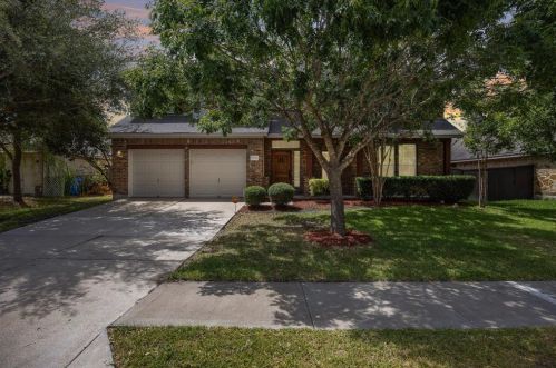 13732 Field Spar Dr, Webberville TX  78653-3880 exterior