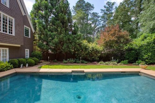 4734 Dudley Ln, Atlanta GA  30327-3330 exterior