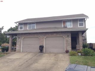 786 Cloverleaf Loop, Springfield OR  97477-1104 exterior