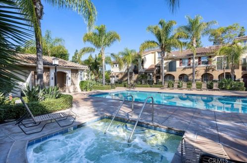 1804 Crescent Oak, Irvine CA  92618-4027 exterior