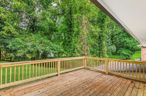 2074 Montrose Dr, Atlanta GA  30344-2355 exterior