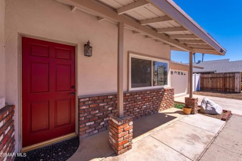 2649 Elizondo Ave, Simi Valley, CA 93065-4711