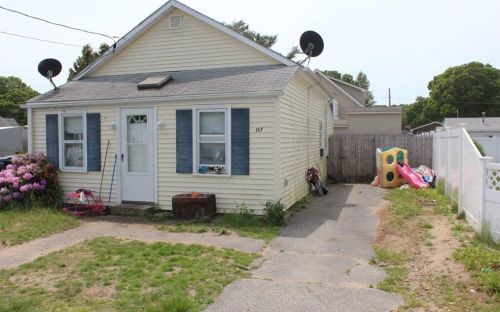 157 Tampa Ave, Warwick, RI 02889-9056