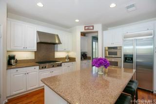 45000 Vine Cliff St, Temecula, CA 92592-5514