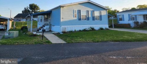 14 Spruce Dr, Erial, NJ 08081-1854