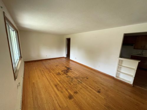 1350 Eastgate Rd, Springfield, OH 45503-2449