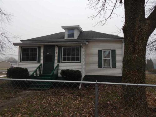 502 5th Ave, Aledo, IL 61231-2107