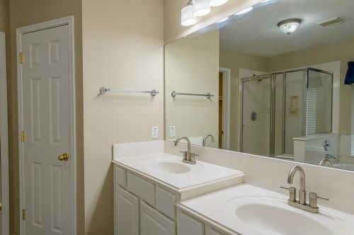 19 Wild Orchid Ct, Conroe TX  77385-3558 exterior