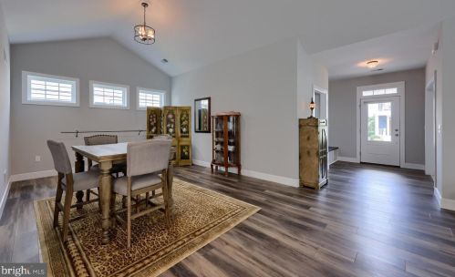 412 Constitution Dr, Ephrata PA  17522 exterior