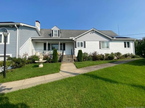52 Academy Hill Road Ext, Derby, CT 06418-2711