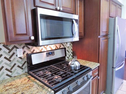 1305 Wood St, Valpo IN 46383-5140 exterior