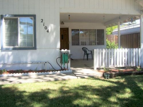 2104 Deborah St, Tracy, CA 95376-2818