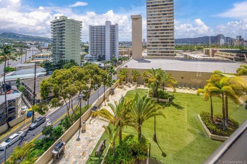 2499 Kapiolani Blvd, Honolulu HI  96826-5310 exterior
