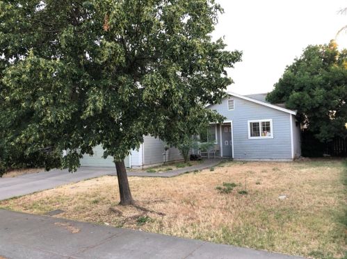 2169 Del Playa Ct, Stockton, CA 95206-2362