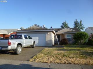 880 Mesquite Ln, Gervais, OR 97026-9744