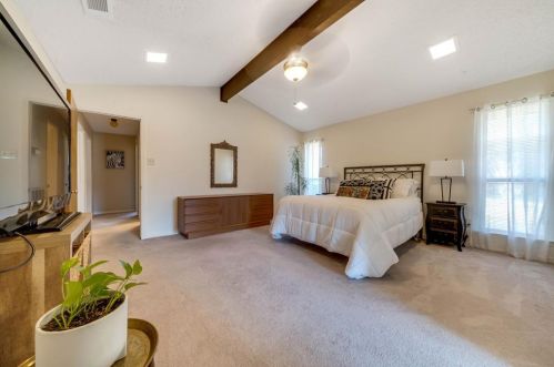 324 Shady Brk Ln, Cedar Hill TX 75104-4791 exterior