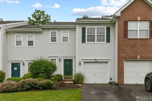 302 Bentley Dr, Princeton, NJ 08540-9008