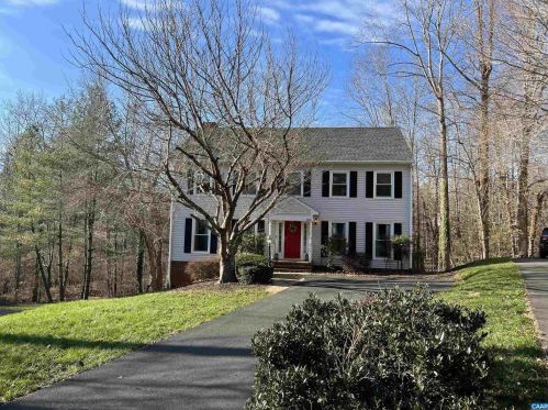 1816 Amberfield Dr, Charlottesville, VA 22911-7560