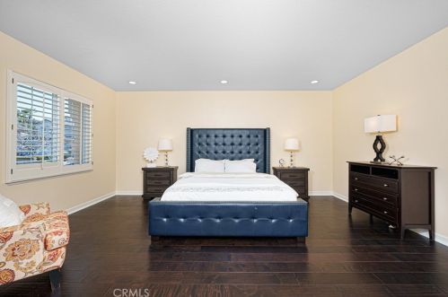 32 Trinity, Irvine CA  92612-3271 exterior
