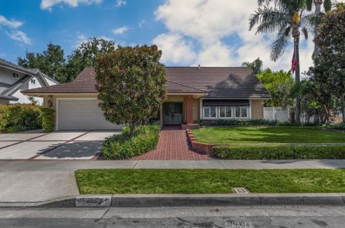 2067 Greengrove St, Orange CA  92865-3915 exterior