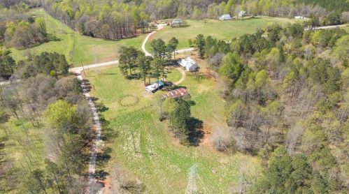 2445 Lyle Field Rd, Jefferson GA  30549-1943 exterior