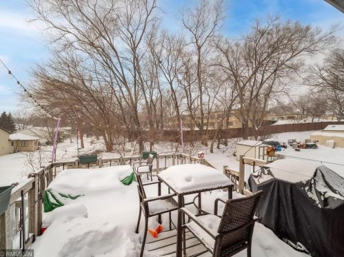 1889 Edgerton St, Saint Paul MN  55117-2447 exterior