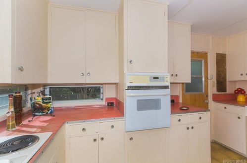 1029 Makaiwa St, Honolulu HI  96816-5403 exterior