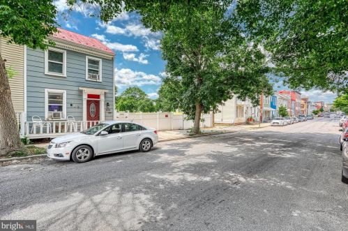 228 Penn St, York, PA 17401-2913