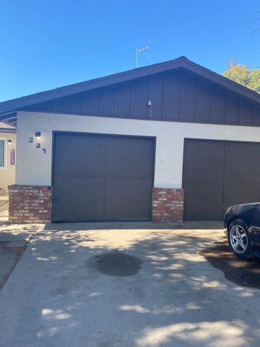 227 Riverside Dr, Modesto, CA 95354-3163