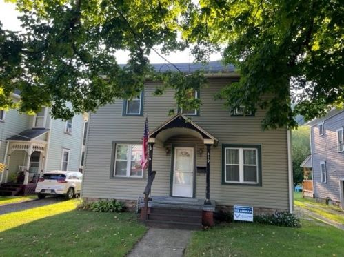 419 Liberty St, Franklin, PA 16323-1054