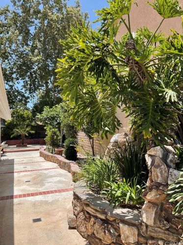 36 Sunlight, Irvine CA  92603-3724 exterior